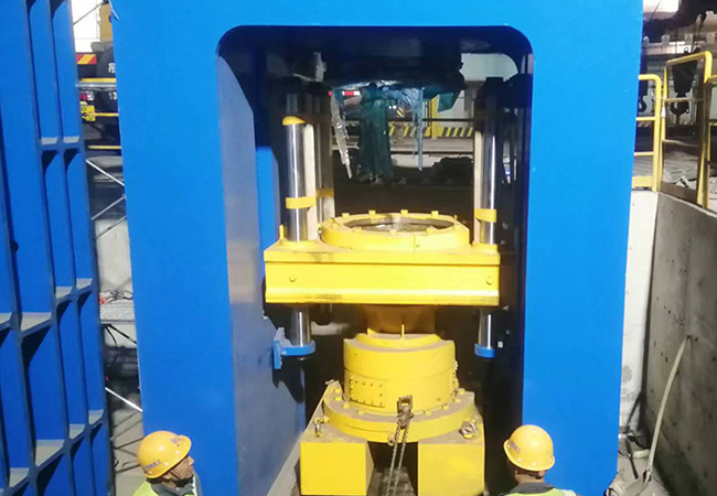 全自動粒子鋼熱壓塊設備使工業(yè)廢渣、礦業(yè)金屬廢渣資源再利用